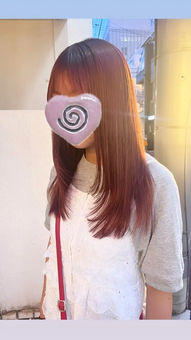 ロング カラー ブリーチ ボルドーカラー レイヤーカット カット ヘアカラー トリートメント レイヤー🩵透明感 ೀユイ🌙のヘアスタイル