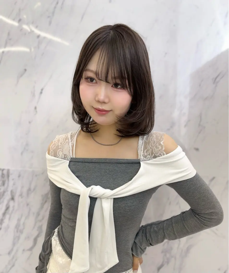 【人気No.1】お顔周りレイヤー+質感再生カラー(トリートメントでうるツヤ髪へ☆)の写真