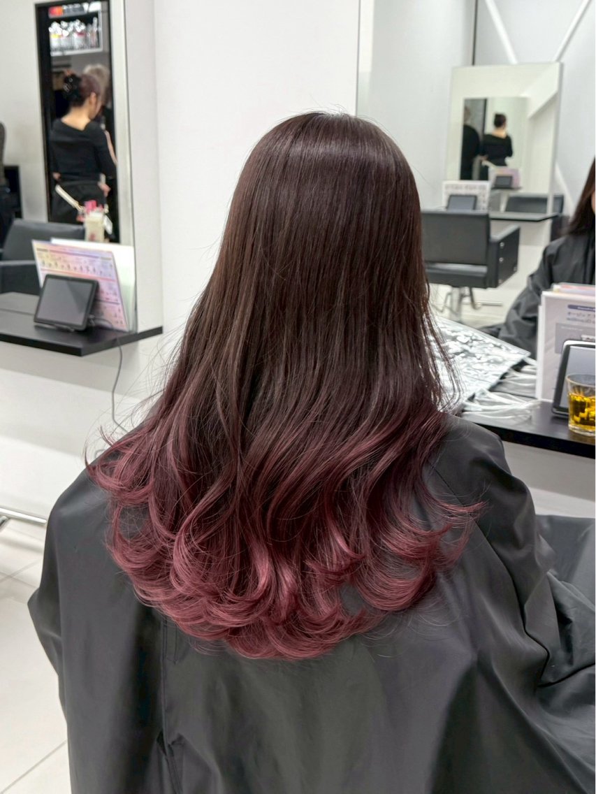ロング カラー お団子ヘア 透明感カラー ヘアカラー トリートメント カラーモデル募集中 🩷ALIVE 七海のヘアスタイル