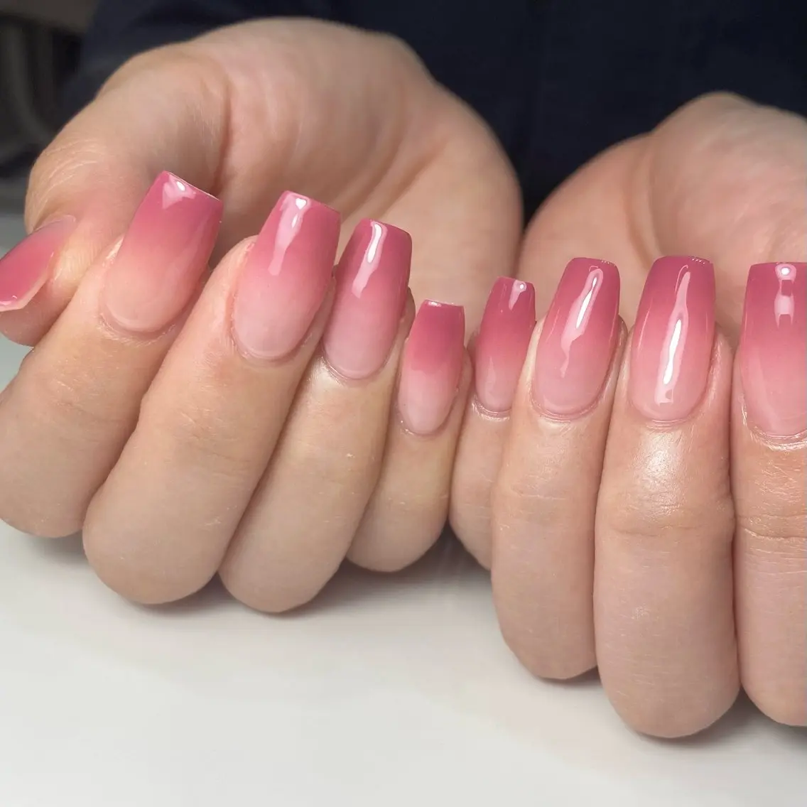 ネイル グラデーション Legit nail salonのネイルデザイン