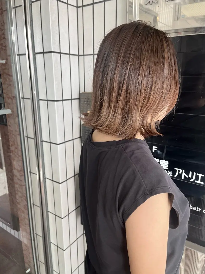 ミディアム カラー カット ヘアカラー トリートメント 城本 貴宏のヘアスタイル