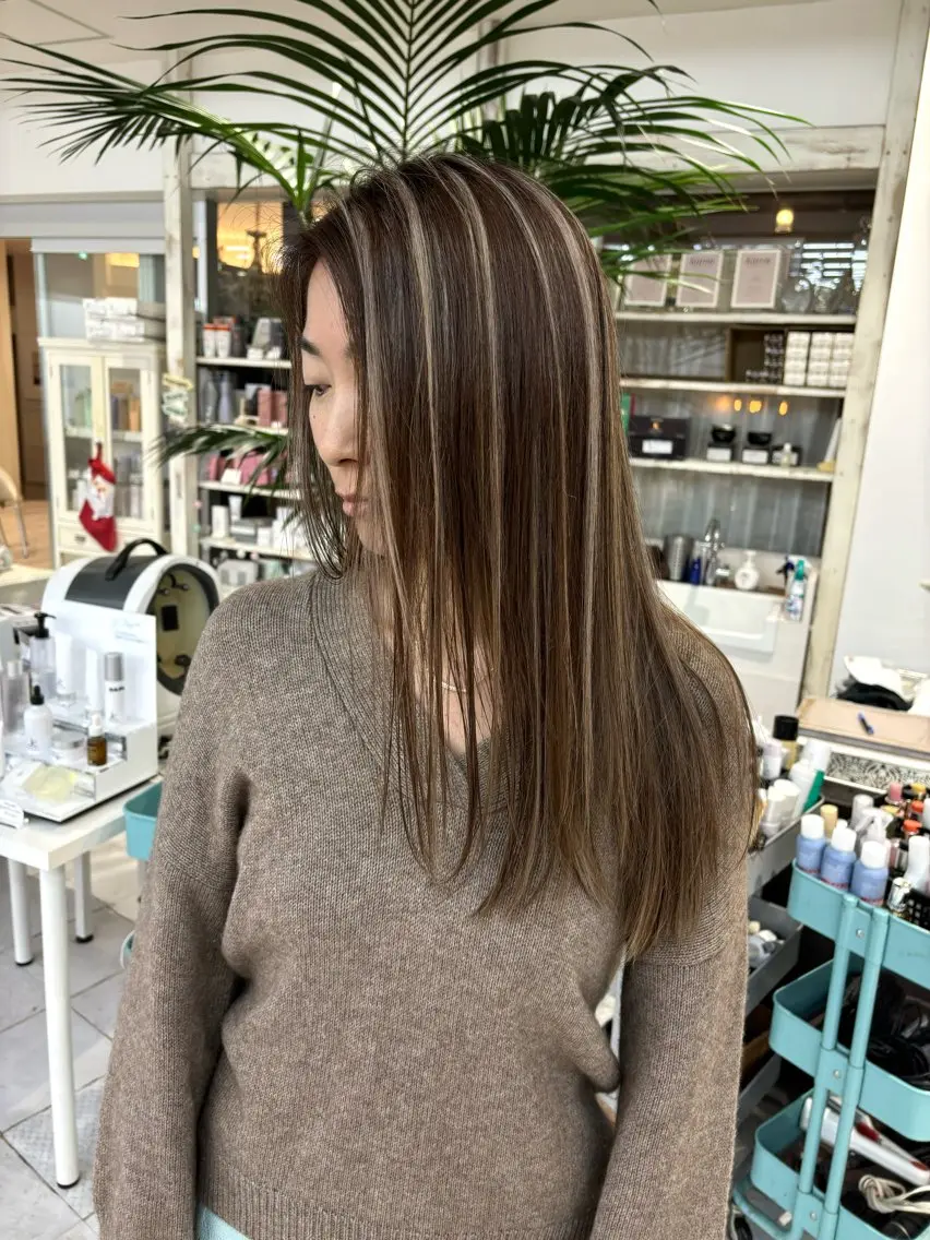ロング ハイライト 海外風レイヤーカット 👑店長 平松 由のヘアスタイル
