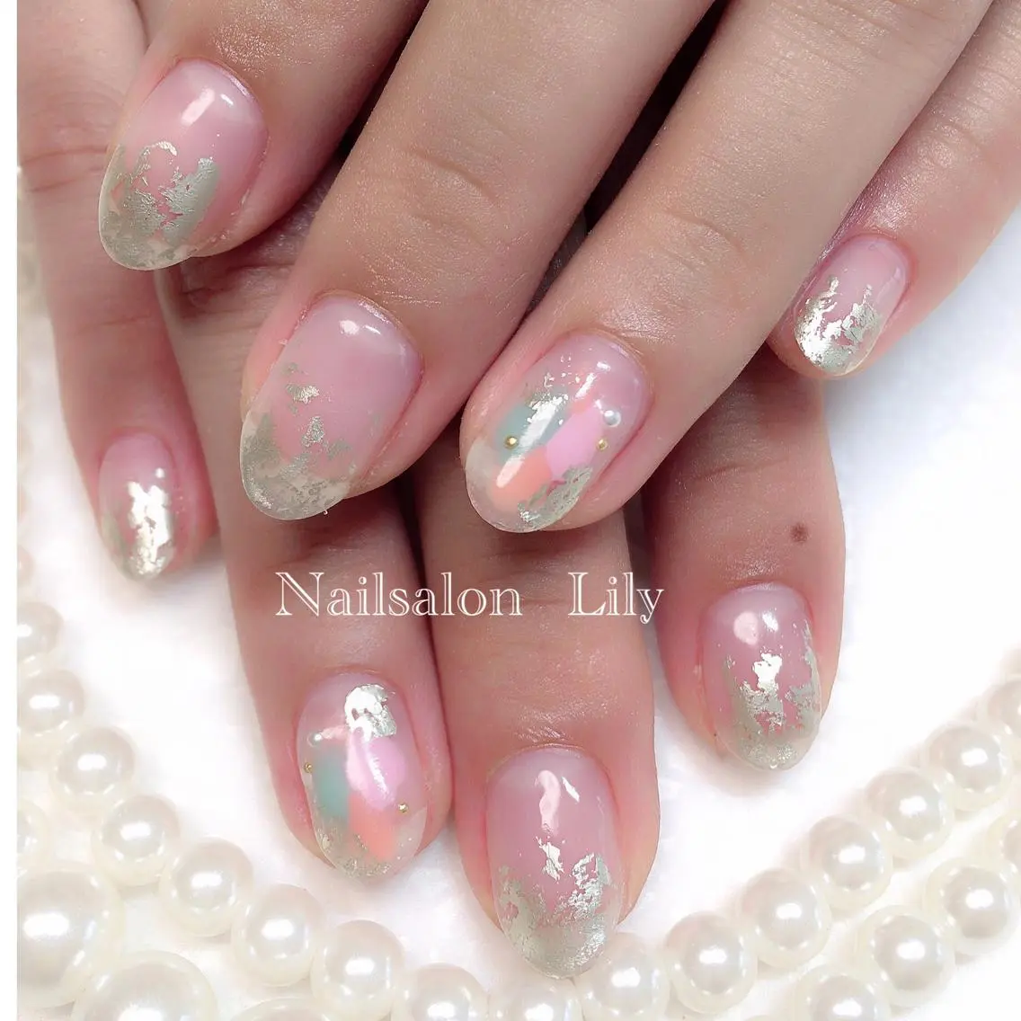 ネイル ニュアンスネイル パステルネイル Lily*nail 🌻Mii🌻のネイルデザイン