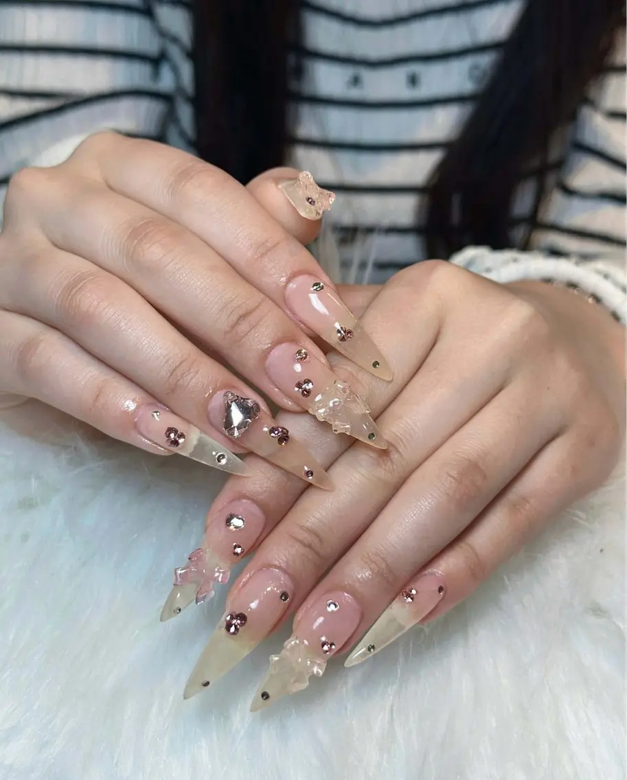 ネイル フレンチネイル ジェルネイル ガーリー 韓国ネイル ロングネイル ハンドネイル NieNail Nezukoのネイルデザイン