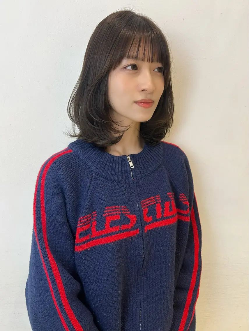 ミディアム 'AXIS 栄 Konomiのヘアスタイル