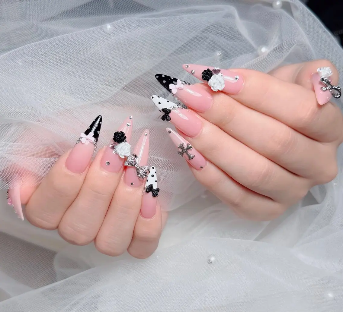 ネイル アートネイル 韓国ネイル 持ち込み ワンホンネイル ハンドネイル Lenie Nail Salonのネイルデザイン