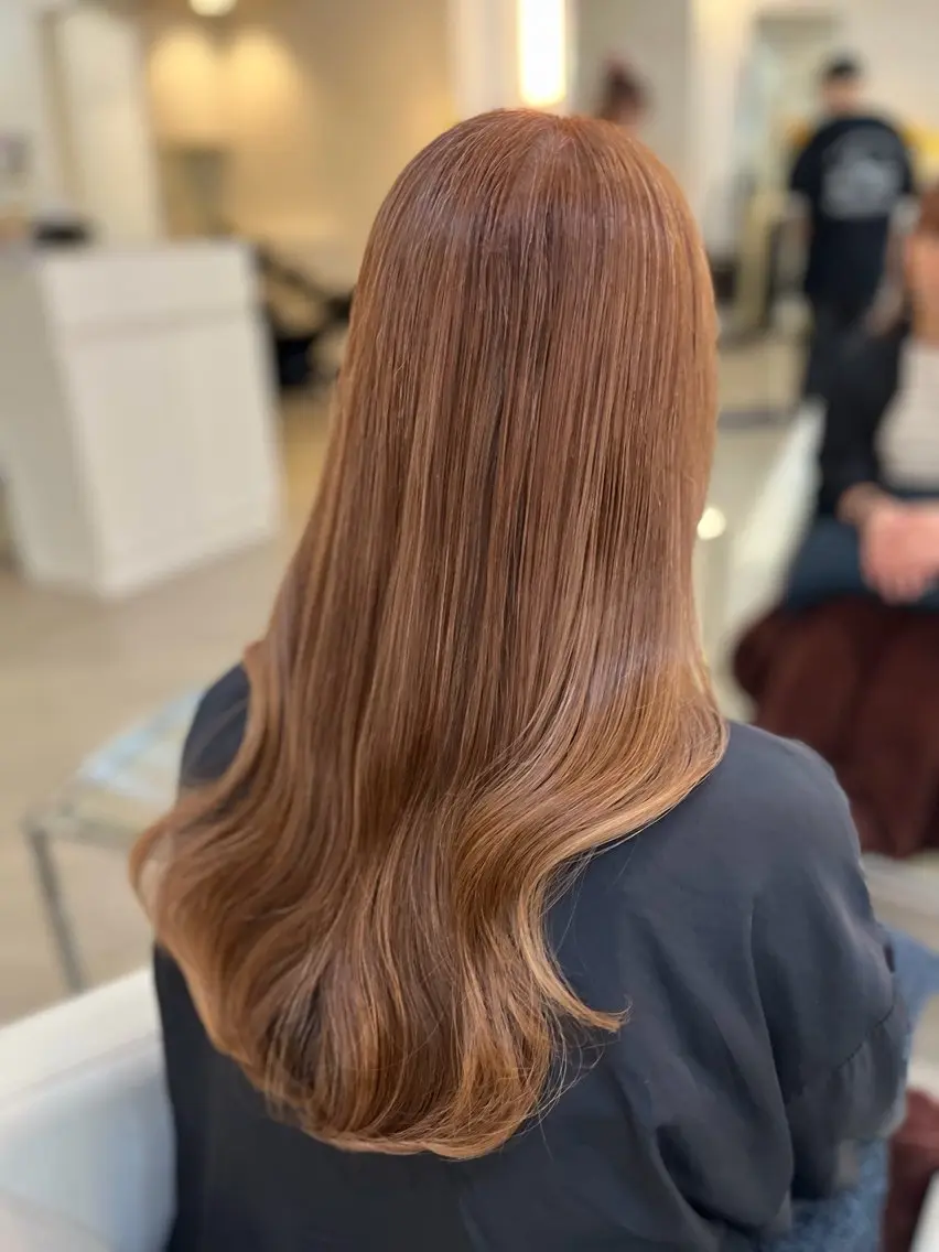 カラー フルカワ リナのヘアスタイル