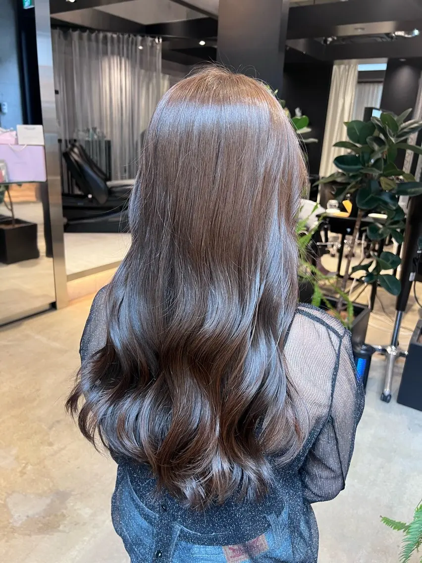 ロング 🫧うる艶カラー 𝐀𝐲𝐚𝐦𝐢のヘアスタイル
