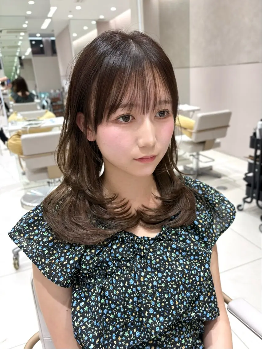 セミロング レイヤーカット 銀座/レイヤー/ 透明感カラー✨りくのヘアスタイル