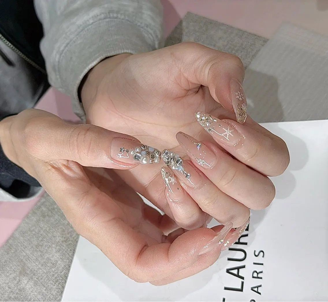 ネイル ハンドネイル ハンドケア NANA NAILのネイルデザイン