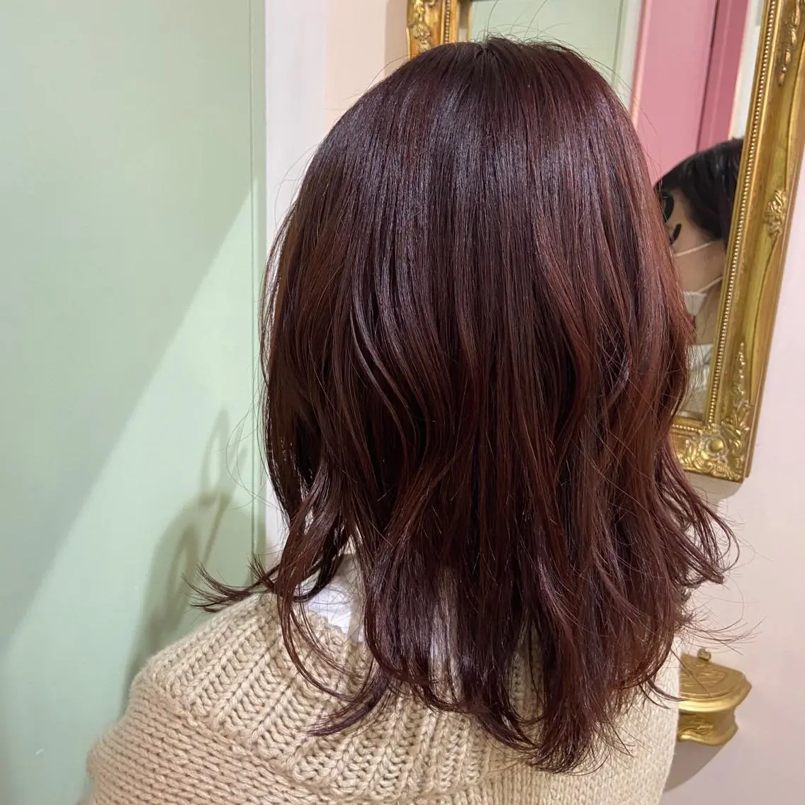 セミロング なつめ🐶ショート ベージュカラーのヘアスタイル
