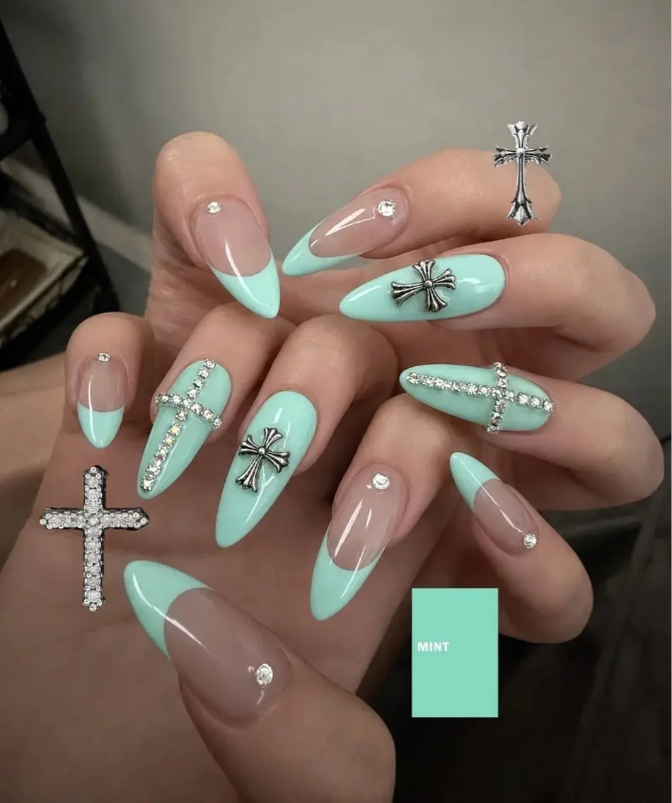 ネイル アートネイル ボルドー フレンチネイル ジェルネイル 氷ネイル・うるうるネイル ハンドネイル Julie Nail Rinのネイルデザイン