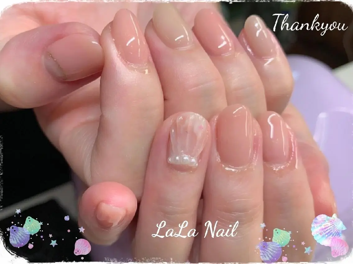 ネイル フレンチネイル ジェルネイル LaLa Nailのネイルデザイン