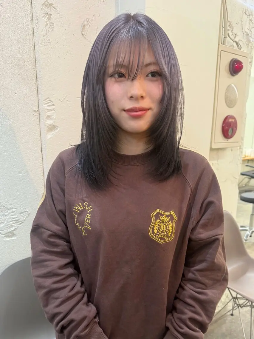 セミロング カラー デザインカラー ラベンダーカラー カット ヘアカラー トリートメント ハイトーン🦢 Natsumiのヘアスタイル