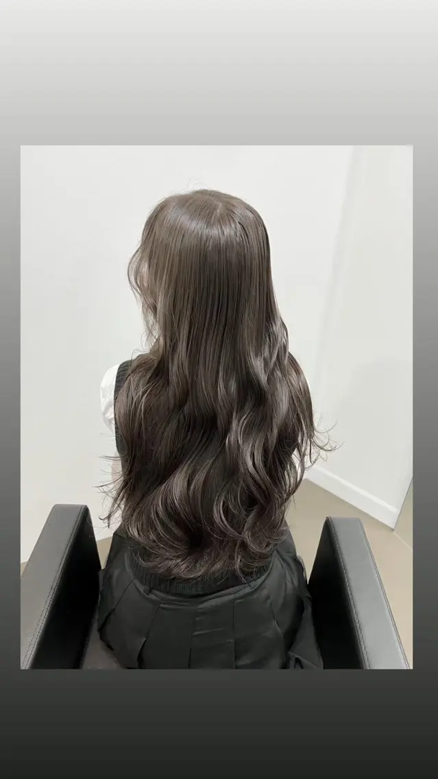 ロング カラー グレージュ ヘアカラー トリートメント 心寧🍑🤍ྀི/ 透明感colorのヘアスタイル