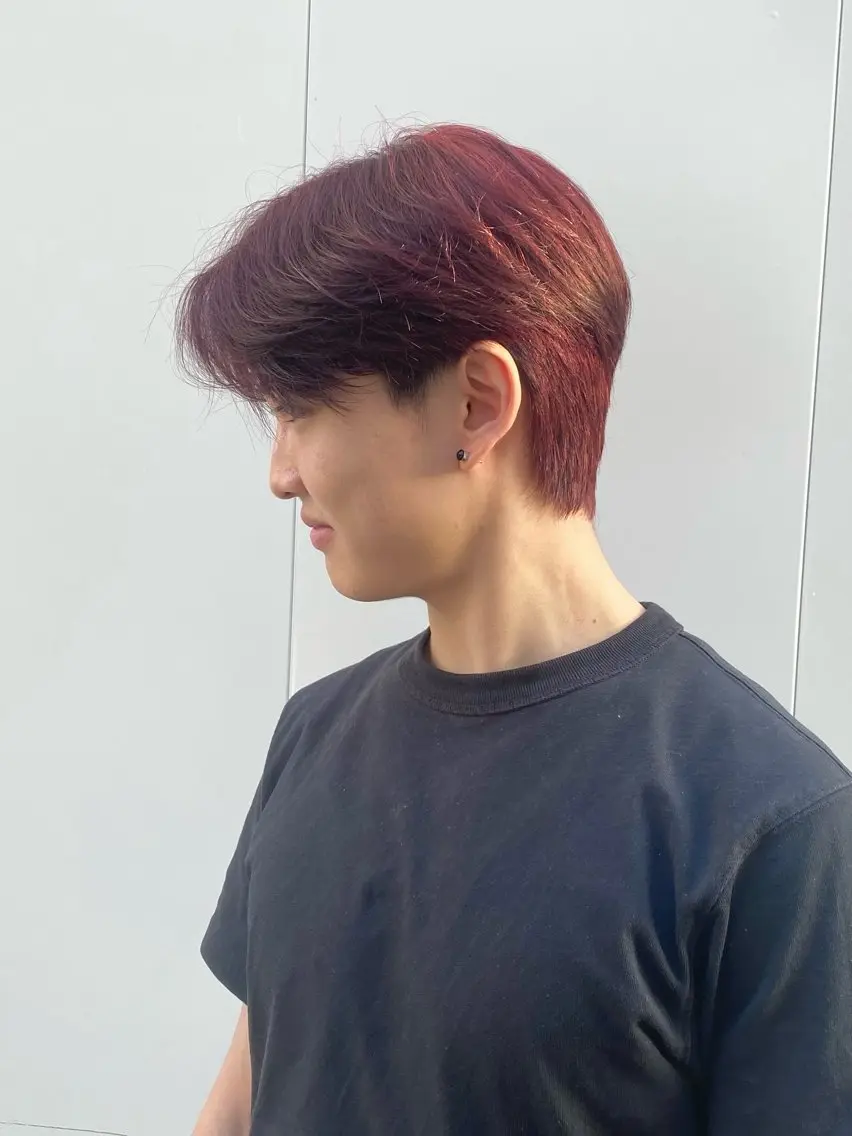 ショート カラー レッドカラー ウチダ ユウヤのヘアスタイル