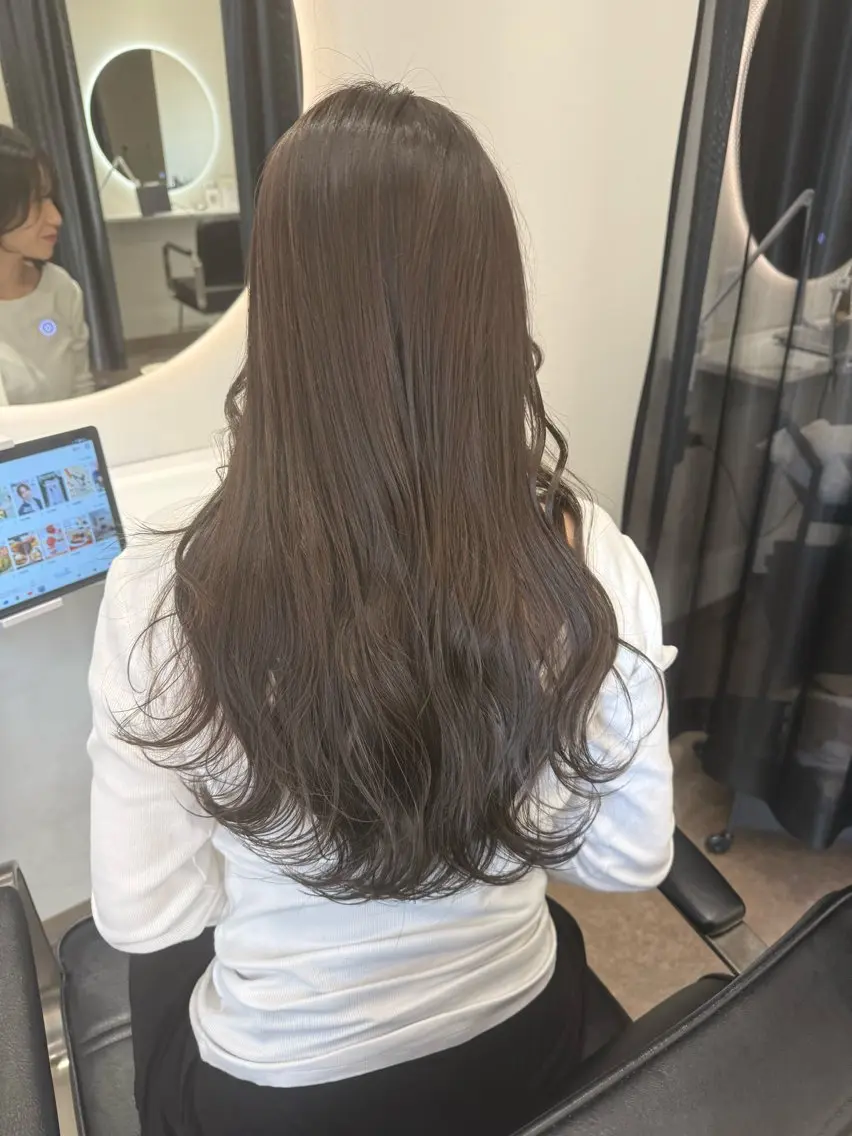 ロング ヘアカラー 6月期間限定 今だけクーポンありのヘアスタイル