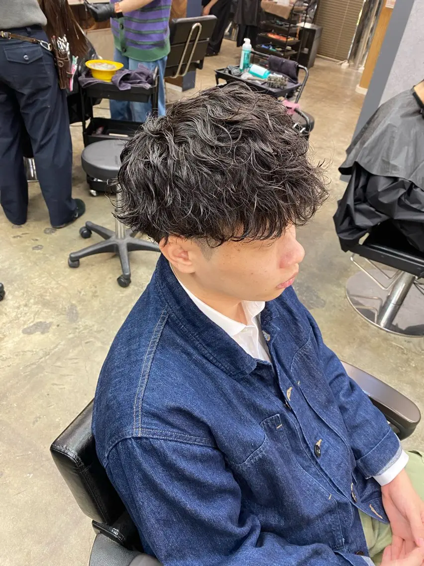 ショート パーマ メンズ マッシュ メンズパーマ 波巻きパーマ くせ毛 カット パーマ パーマ/ケアブリーチ /博多/YOSUKEのヘアスタイル