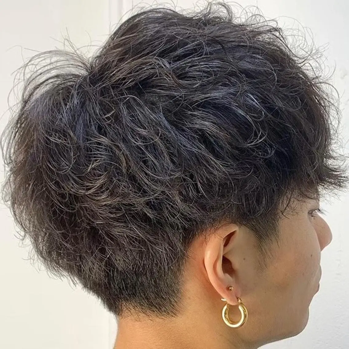パーマ メンズ カット パーマ MOMO艶髪 🩵モテカラーのヘアスタイル