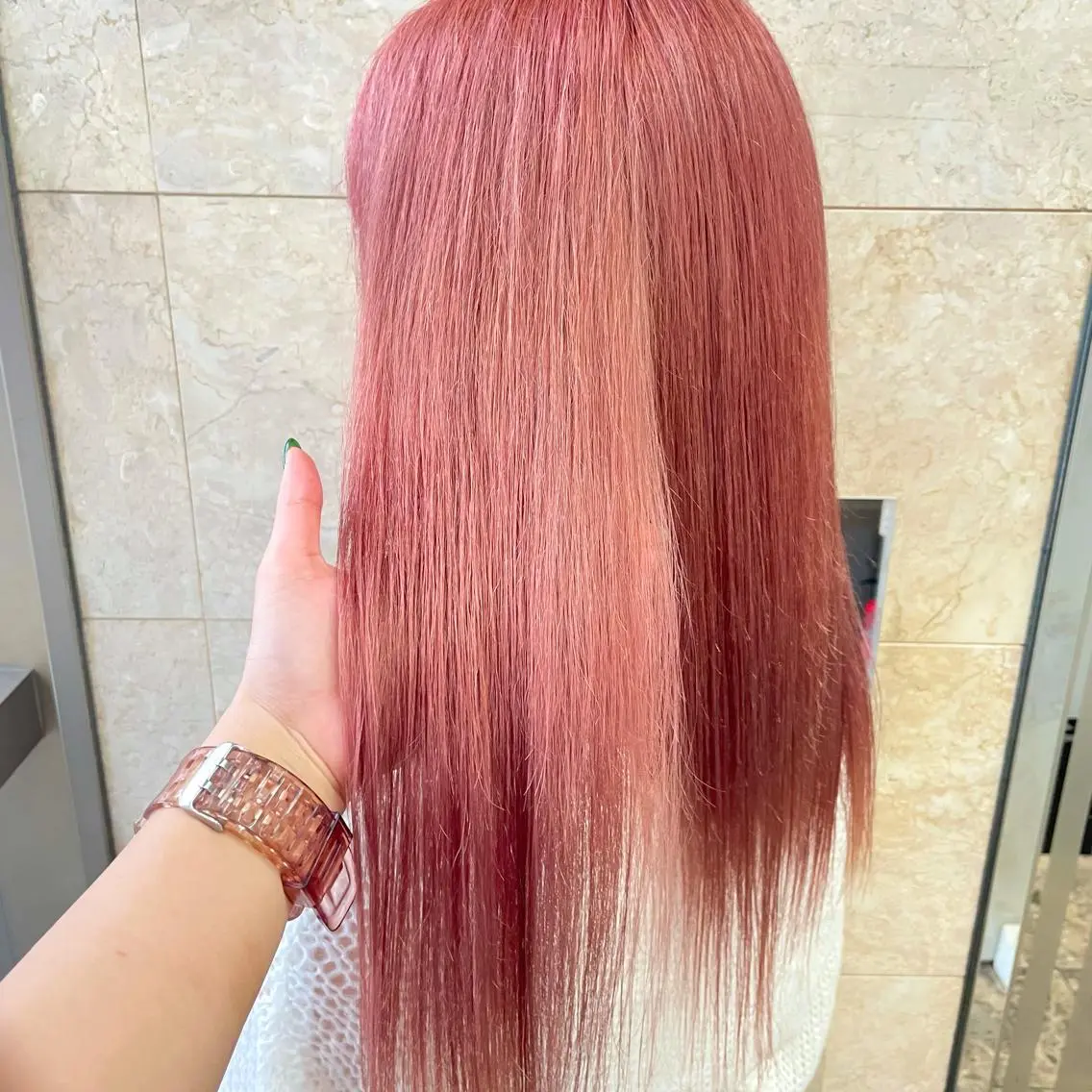 ロング カラー ゆう🫧 透明感/ハイトーンのヘアスタイル