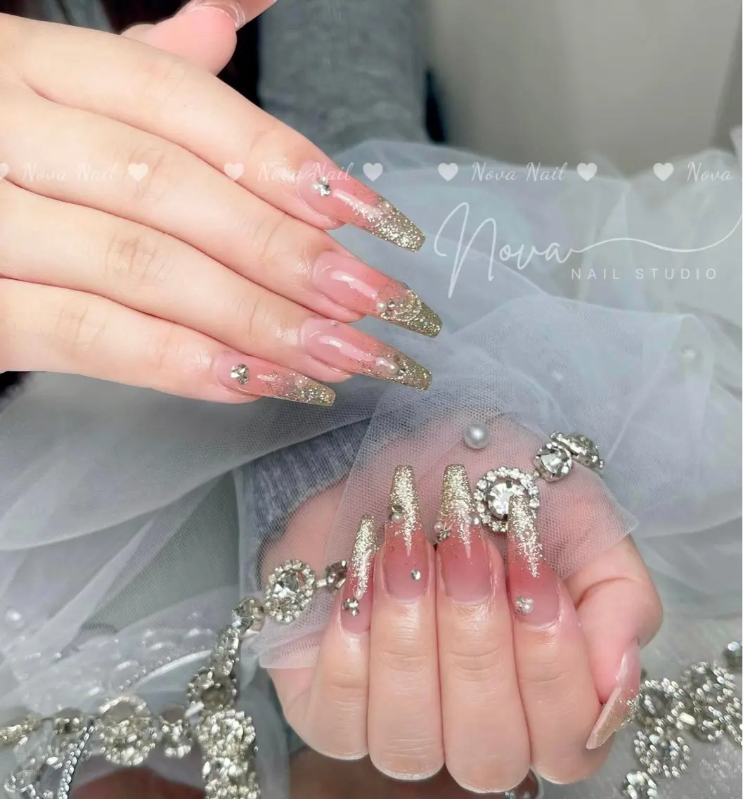 ネイル ハンドネイル ハンドケア Kitty Nail Novaのネイルデザイン