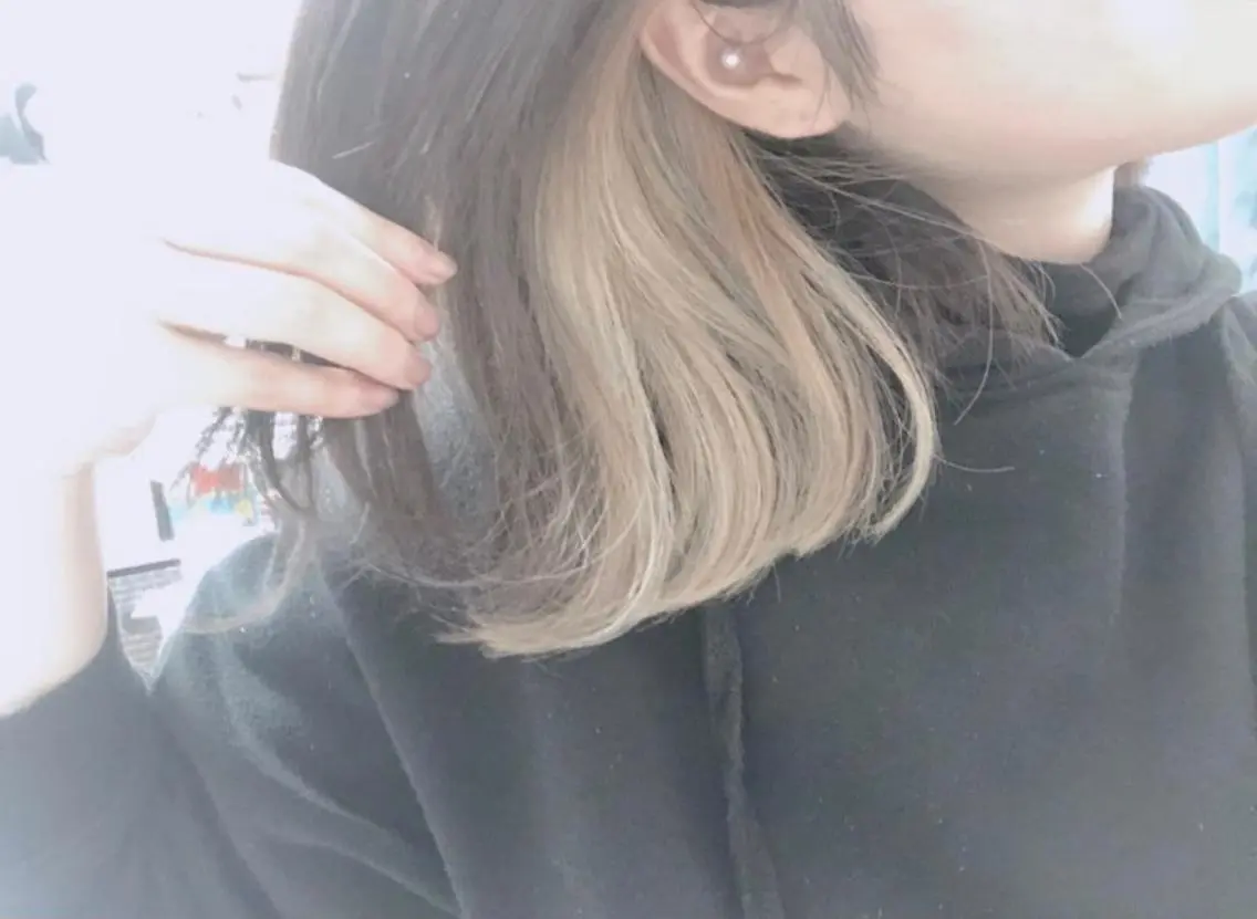 ミディアム カラー Vyuha ビューハのヘアスタイル