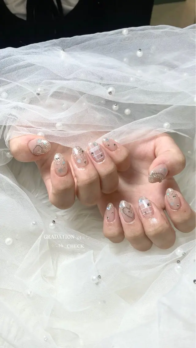 ネイル ハンドネイル 🎀FLORANZ 🎀MIKAのネイルデザイン