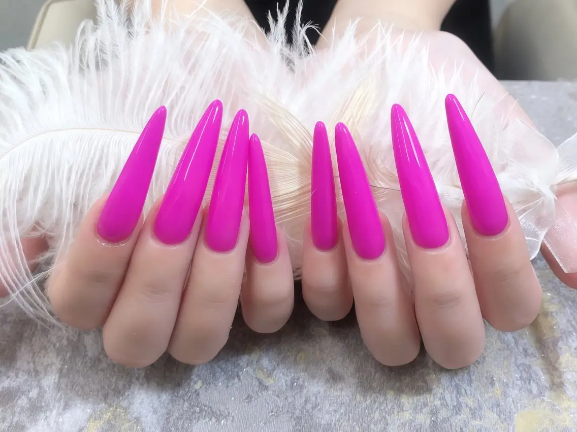 ネイル ハンドネイル Glow Minamiのネイルデザイン