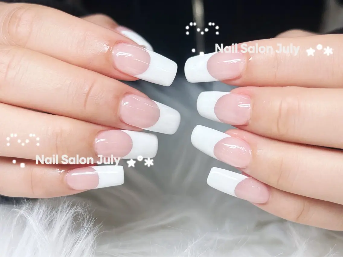 ネイル アートネイル オーロラネイル ジェルネイル ガーリー キラキラネイル ハンドネイル July Salonのネイルデザイン