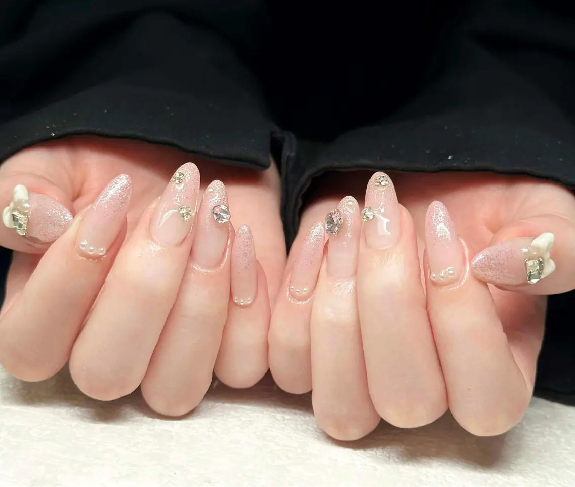 ネイル チークネイル フレンチネイル 韓国ネイル マグネットネイル ミラーネイル ハンドネイル GIN NAILのネイルデザイン