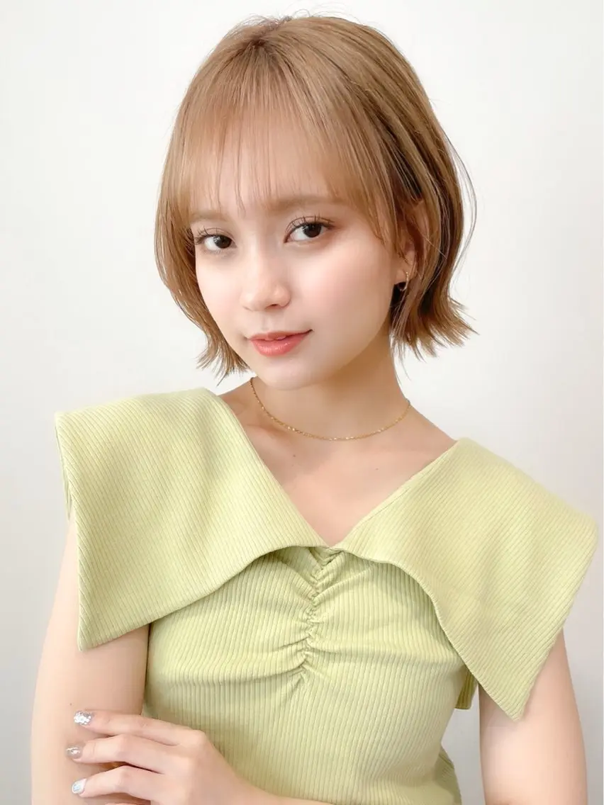 ショート カラー ミディアム/顔周り/ ベージュ🌼mayuのヘアスタイル