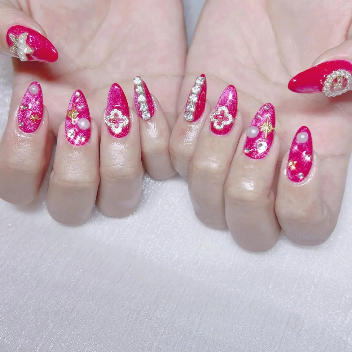 ネイル オーロラネイル フットネイル フレンチネイル ジェルネイル 韓国ネイル ハンドネイル ハンドケア 【ENサロン】 Rei🎀Nailのネイルデザイン