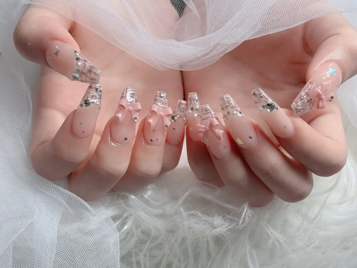 ネイル フレンチネイル ジェルネイル ガラスフレンチ ハロウィン ハート ハンドネイル H.baby Nail Salonのネイルデザイン