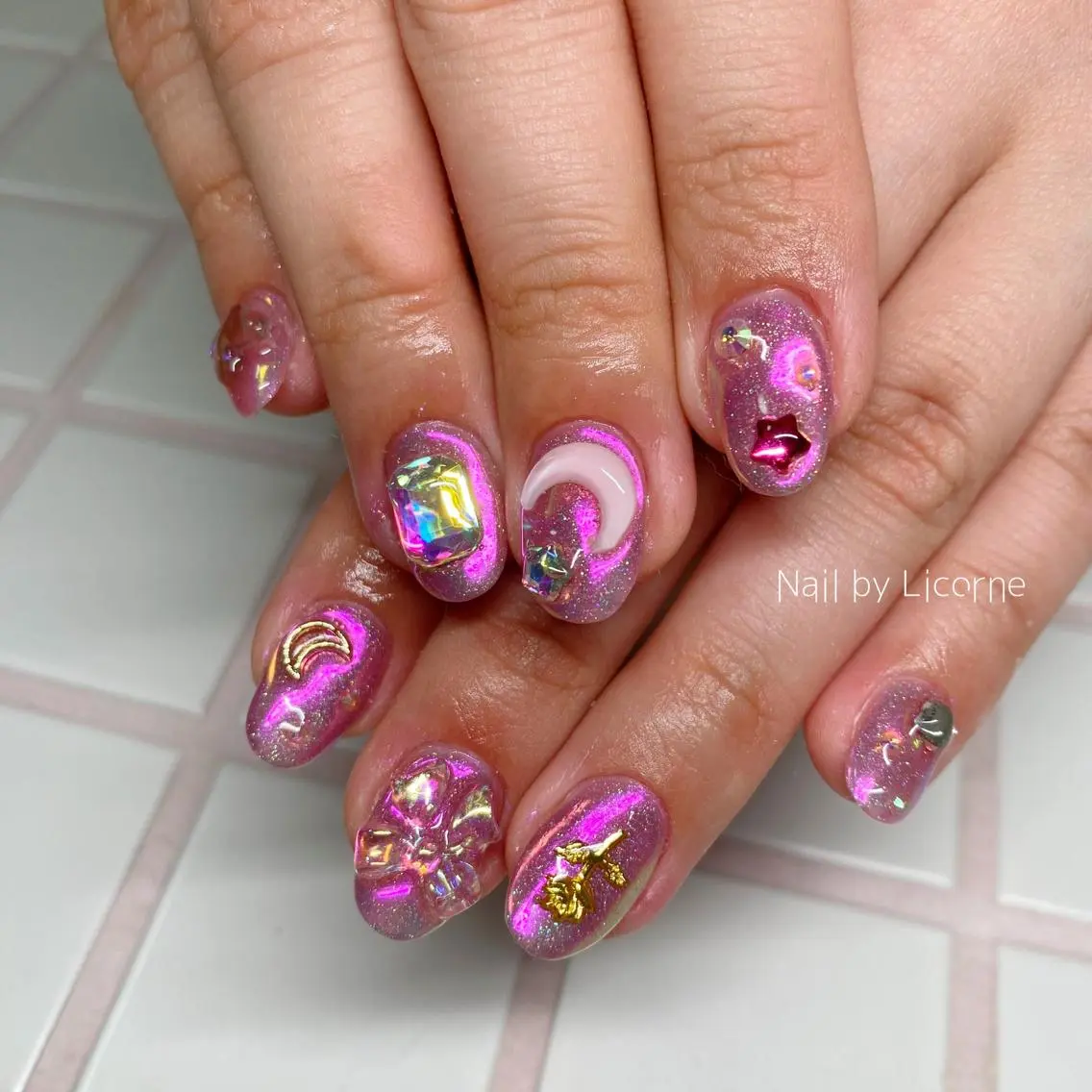 ネイル アートネイル オーロラネイル フレンチネイル 氷ネイル・うるうるネイル マグネットネイル ハンドネイル Nail by Licorneのネイルデザイン