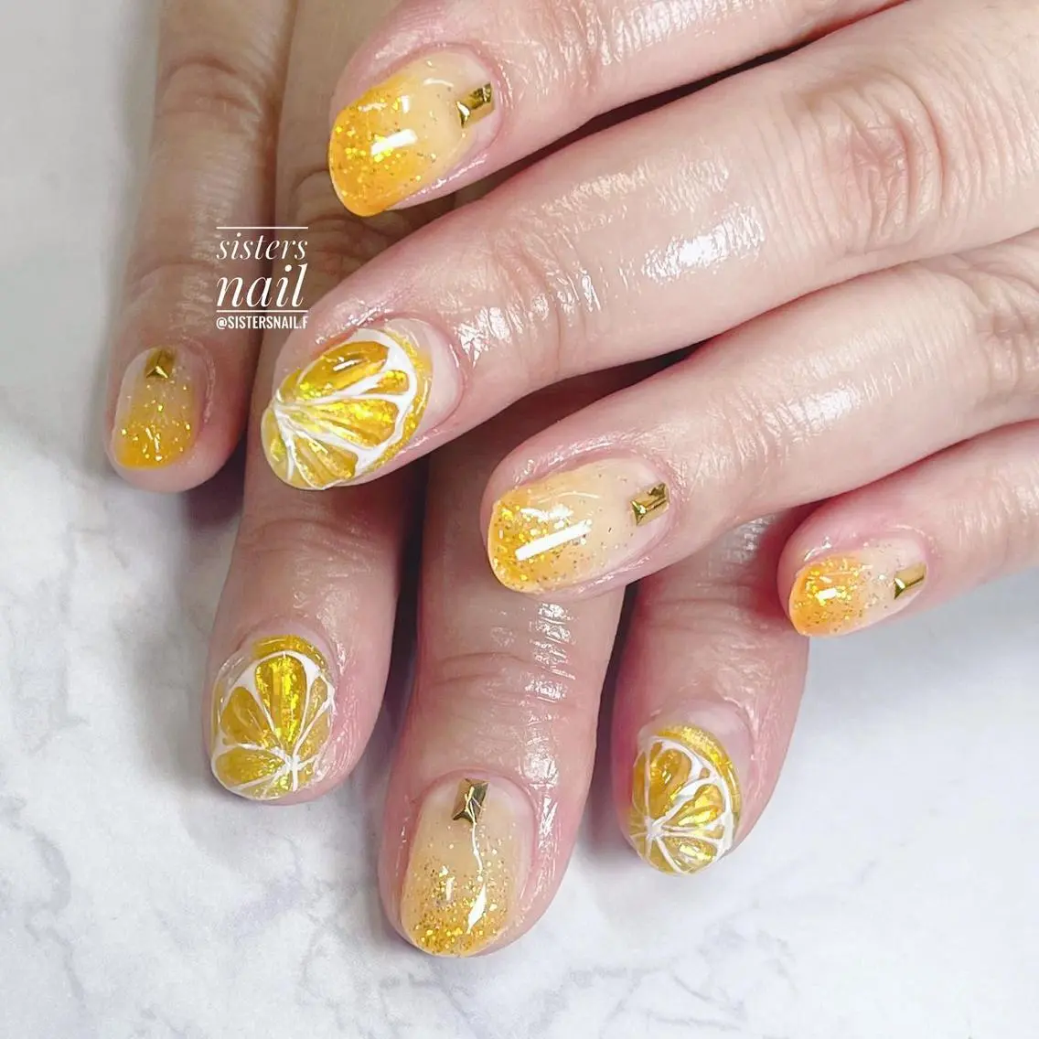 ネイル アートネイル キラキラネイル ラメ(グリッター) ぷっくりネイル 夏ネイル sisters nail.fのネイルデザイン