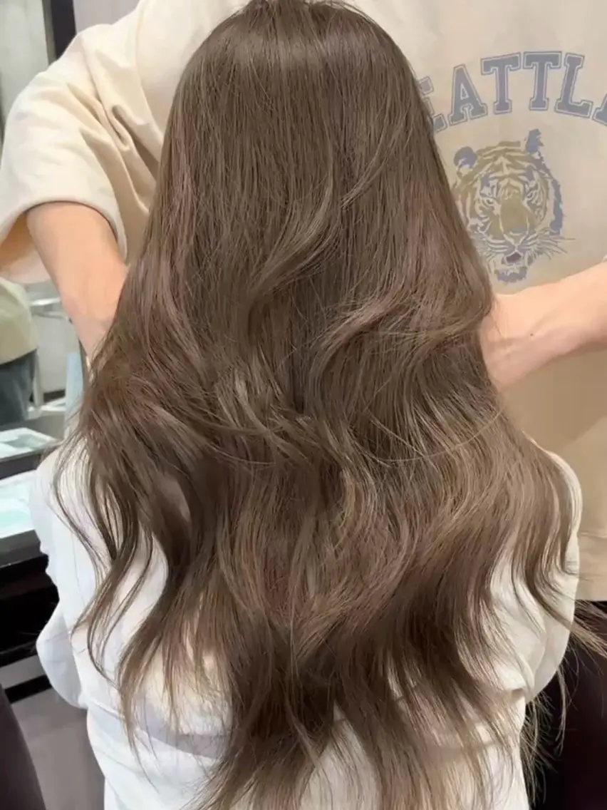 ロング 古賀 颯磨のヘアスタイル