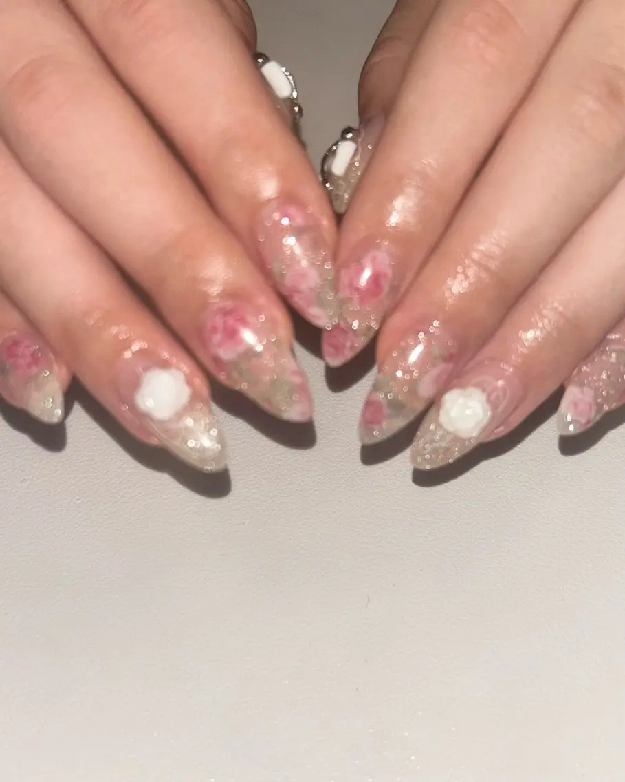 ネイル ハンドネイル EmaNail🎀 Haaruのネイルデザイン