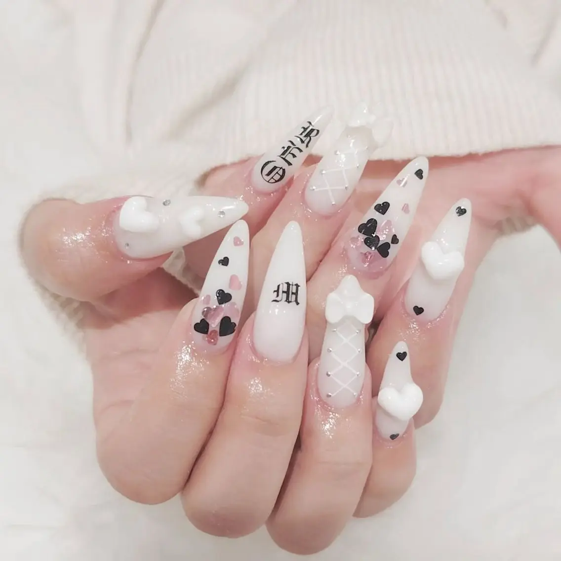 ネイル ジェルネイル 韓国ネイル 持ち込み シンプルネイル ワンホンネイル ハンドネイル 🎀Aura. Yurachanのネイルデザイン