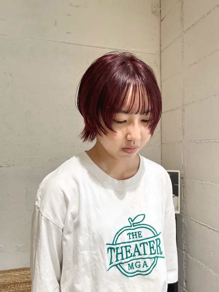 ショート カラー ブリーチ レッドカラー ショートヘア ウルフカット かわい りほのヘアスタイル