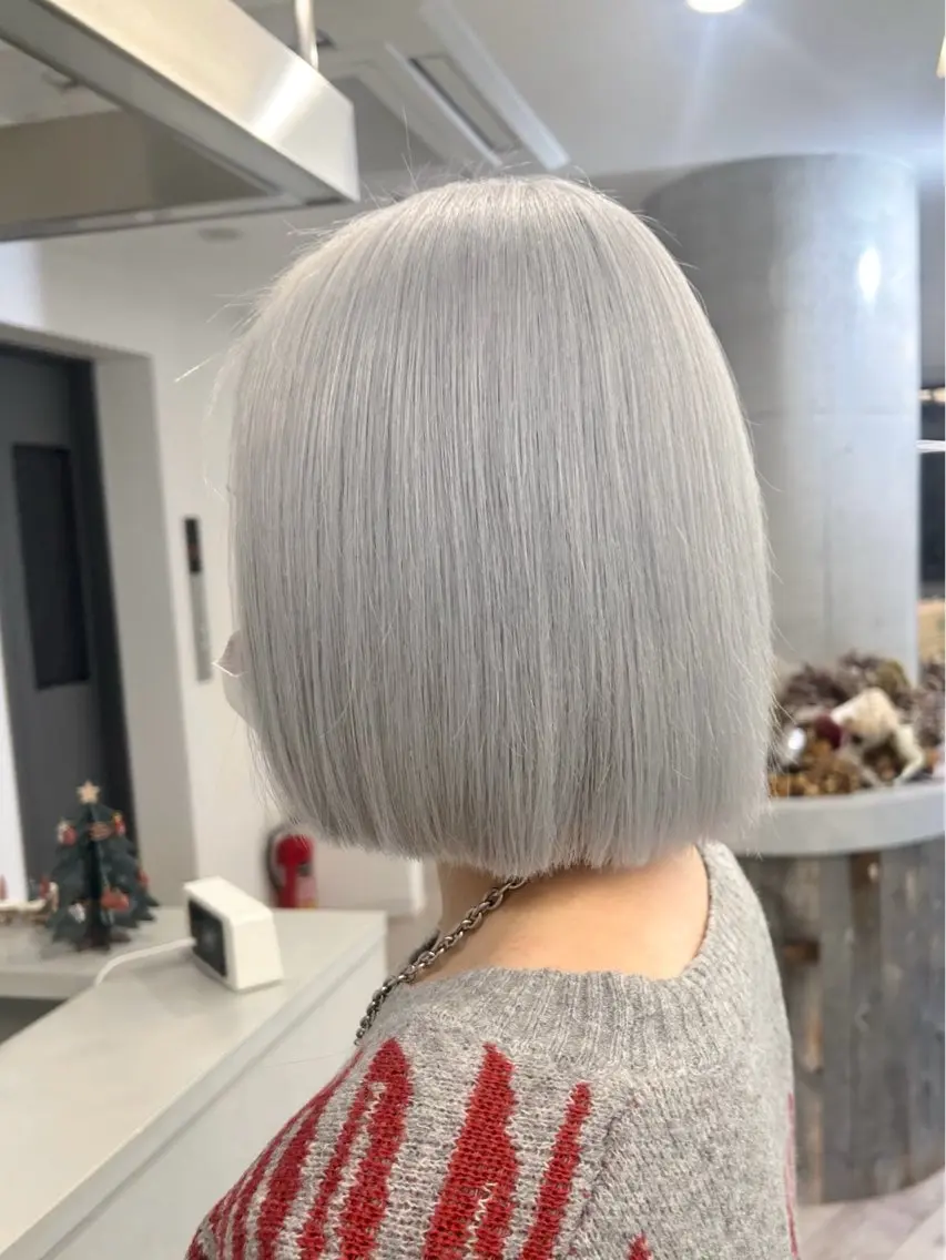 ショート カラー ヘアカラー ハイトーン特化サロン 🍑momo🍑のヘアスタイル
