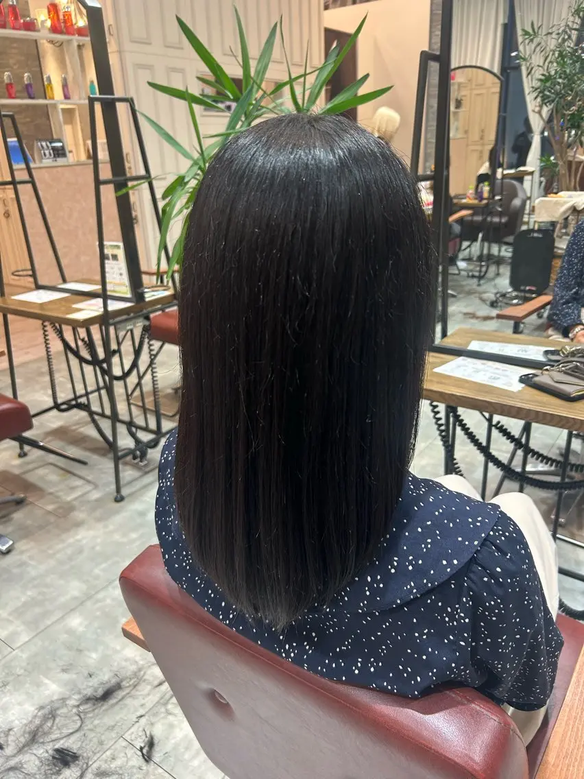 ミディアム カットモデル 梅田 YUKINO 🩷のヘアスタイル