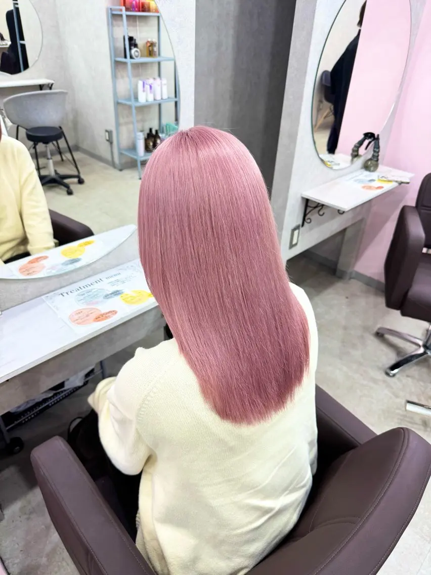 カラー ブリーチ ヘアカラー トリートメント ヘアセット ピンク率90%🎀× ブリーチ小川新大のヘアスタイル
