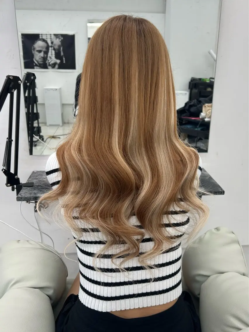 ロング 吉田 彩乃のヘアスタイル