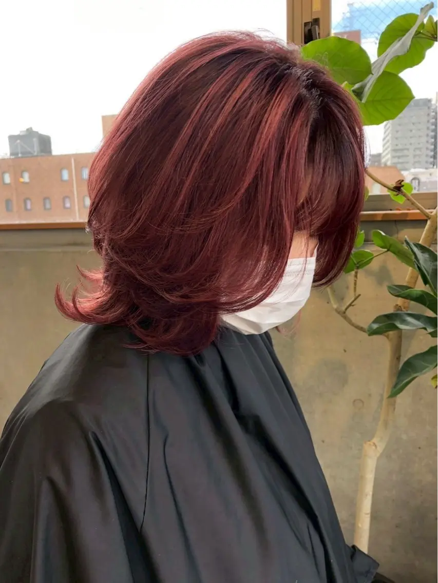 カラー 🍎ブリーチカラー 🍎KUREA🍎のヘアスタイル