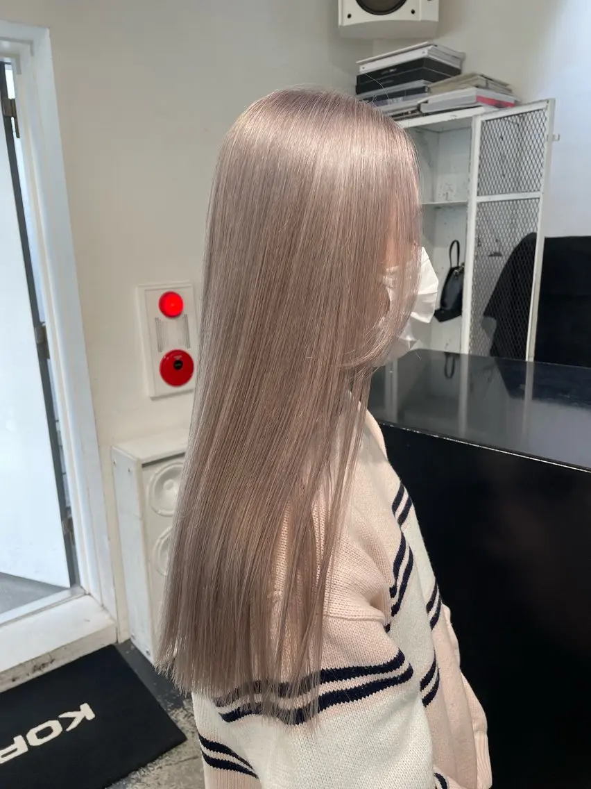 ロング カラー ヘアアレンジ ブリーチ ブロンド ホワイトブロンド カット ヘアカラー トリートメント 艶ハイトーン/ヘア アレンジAYAKAのヘアスタイル