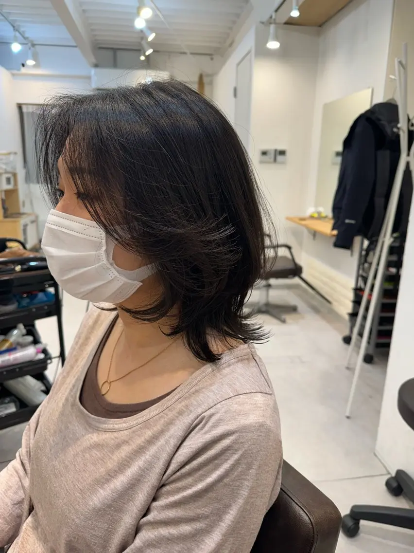 ミディアム ウルフカット 似合う髪型が 分からない方へのヘアスタイル
