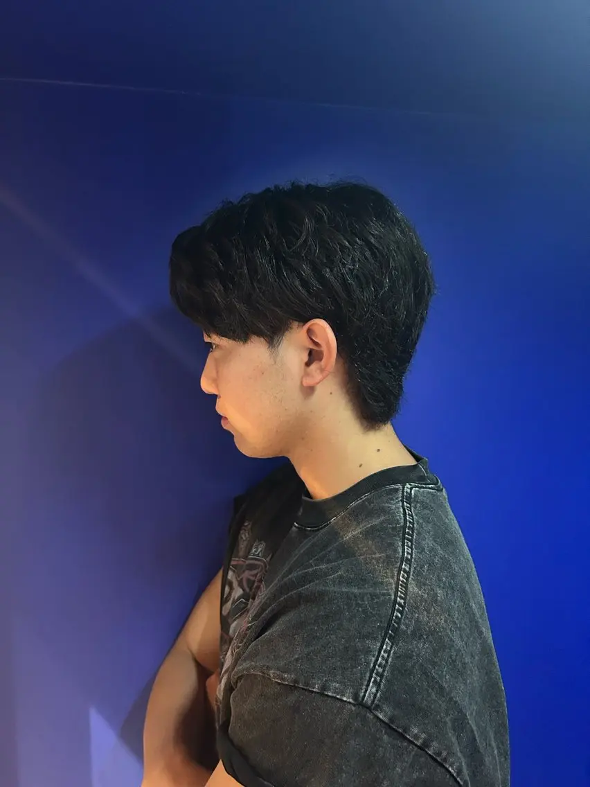 ショート パーマ メンズ 佐々木 大地のヘアスタイル