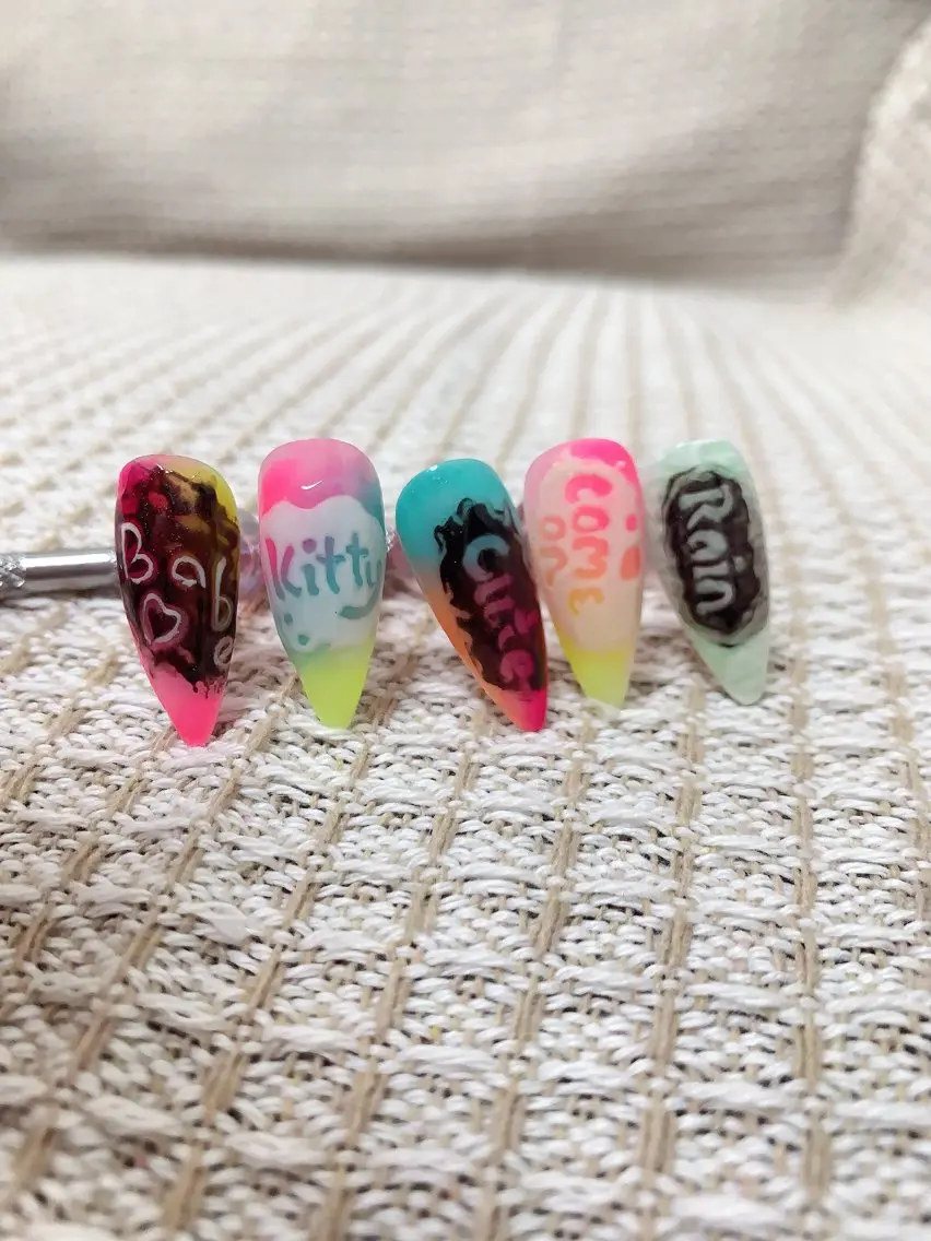 ネイル xinh nailsのネイルデザイン