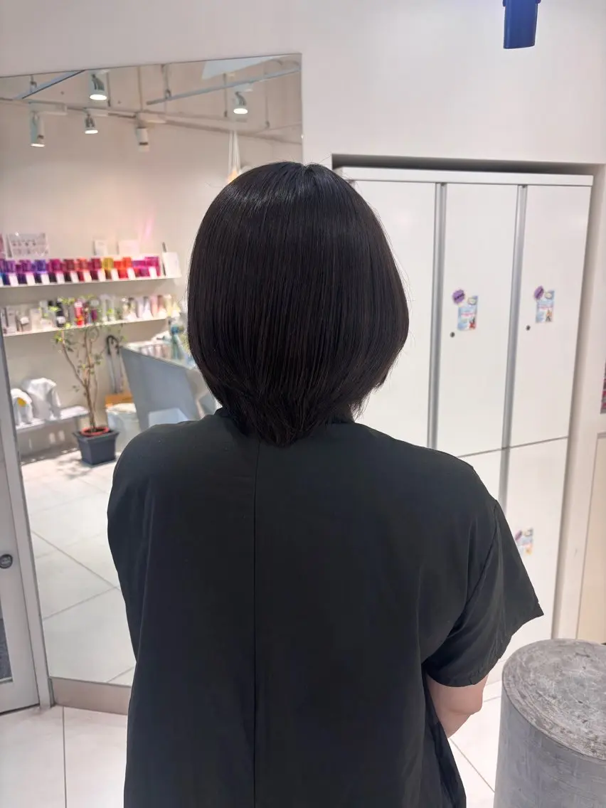 カラー 林 彩音のヘアスタイル