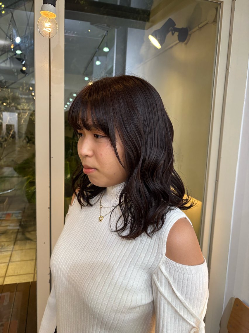 セミロング カラー くいた あやなのヘアスタイル